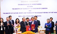 Việt Nam và Campuchia ký bản ghi nhớ về hợp tác du lịch