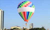 Khai mạc Festival khinh khí cầu “Flyup Việt Nam - Cửa Lò 2023”