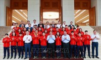 Thủ tướng Phạm Minh Chính: Hoàn thiện, đồng bộ các chính sách để phát triển bóng đá nữ