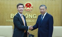 Bộ trưởng Bộ Công an Tô Lâm tiếp Đại sứ Liên minh châu Âu tại Việt Nam
