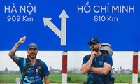 Đi bộ vì sự thay đổi: Hành trình 2.000km gây quỹ cho trẻ nghèo Việt Nam 