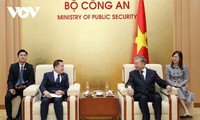 Bộ trưởng Tô Lâm tiếp Trưởng Cơ quan đại diện Bộ Công an Lào tại Việt Nam