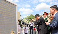 Dâng hương kỷ niệm 77 năm ngày Thương binh - Liệt sĩ tại Campuchia