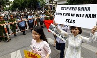 ИноСМИ подвергают критике незаконные действия Китая в Восточном море