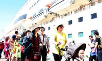Количество иностранных туристов, посещающих Вьетнам, по-прежнему увеличивается