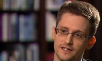 Эдвард Сноуден попросил продлить срок пребывания в России