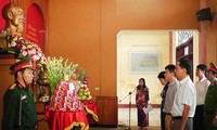 Везде проходят мероприятия, посвященные большому празднику Вьетнама