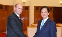 Премьер Вьетнама принял руководителя управления президента РФ по вопросам противодействия коррупции