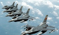 США и арабские страны усилили авиаудары по позициям боевиков ИГ