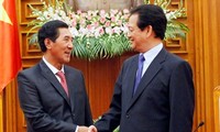 Премьер-министр Вьетнама принял вице-премьера Лаоса