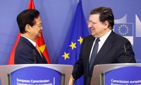 Премьер Вьетнама Нгуен Тан Зунг провёл встречи с руководителями Бельгии и ЕС 