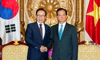 Ли Мён Бак: Вьетнам и Южная Корея имеют типичные отношения, ориентированные на будущее
