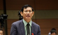 Вьетнамские депутаты обсудили законы об армии и милиции 