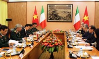 В Ханое прошел вьетнамо-итальянский диалог по оборонной политике