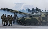 Украина намерена увеличить военные ассигнования в 2015 году