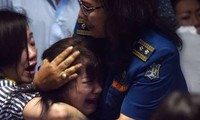 В зоне крушения лайнера AirAsia нашли уже более 40 тел погибших 