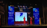 Во Вьетнаме чествованы предприятия, получившиe премию «Государственный торговый бренд-2014»
