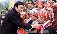 Президент Вьетнама Чыонг Тан Шанг навестил солдат и жителей провинции Лаокай 