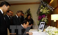 Руководители г.Хошимина почтили память покойного премьера-министра Сингапура Ли Куан Ю