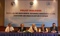В Ханое прошла конференция по устойчивому управлению природными ресурсами