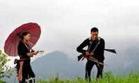 Звуки флейт народности Бру в горах и лесах Чыонгшон