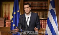 Премьер Греции призвал жителей страны отвергнуть предложения международных кредиторов