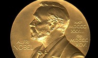 Нобелевская премия по физике 2015 года присуждена японскому и канадскому учёным 