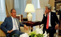 Лавров и Керри обсудили по телефону ситуацию в Сирии и на Украине