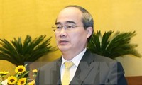 Нгуен Тхиен Нян поздравил бывших руководителей Партии, Государства и ОФВ