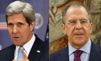Лавров и Керри обсудили по телефону ситуацию в Сирии