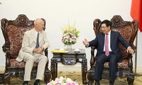Вице-премьер, глава МИД Вьетнама принял спецпосланника премьера Швеции 