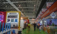 Во Вьетьяне открылась вьетнамо-лаосская торговая ярмарка 2016 