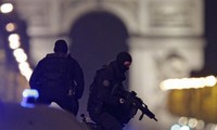 Стрельба в Париже: подозреваемый сам явился в полицию Бельгии