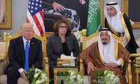 Саудовская Аравия и США  подписали договоры на $380 млрд.