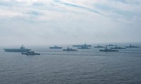 Япония и США проводят совместные военные учения в японском море