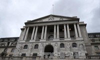 Банк Англии впервые с 2007 года повысил базовую процентную ставку