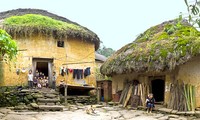 Дом в виде гриба группы Хани Ден народности Хани в провинции Лаокай
