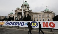 Сербы вышли из правительства Косово 