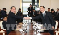 В деревне Пханмунджом начались переговоры по подготовке предстоящего межкорейского саммита