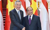 Премьер Вьетнама Нгуен Суан Фук посетит Сингапур с официальным визитом