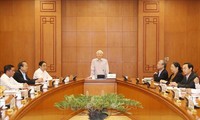 Нгуен Фу Чонг председательствовал на заседании комитета по кадровому планированию на стратегическом уровне