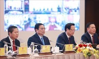 Премьер-министр Фам Минь Тинь: необходимо продолжить распространять дух «милосердия», не оставляя никого позади