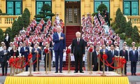 Совместное заявление о выводе отношений между Вьетнамом и США на уровень Всеобъемлющего стратегического партнёрства