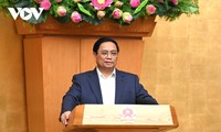 Премьер-министр председательствовал на сентябрьском правительственном заседании с участием руководителей 63 провинций и городов страны 