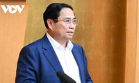 Премьер-министр Фам Минь Тинь: Необходимо проявить решимость добиться средних темпов роста экономики в 6,5% в текущем году 