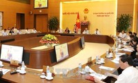 越南国会常委会通过关于人民议会代表待遇制度和政策的决议