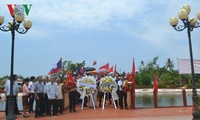 纪念胡志明主席诞辰126周年上香仪式在老挝举行