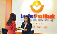 越南联越邮政银行推出智能银行卡系统