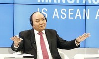 阮春福圆满结束出席世界经济论坛第47届年会行程