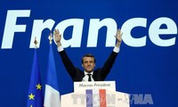 法国将同欧盟一道继续向前迈进